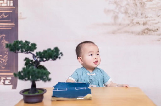 茌平宝宝半夜吐了怎么回事